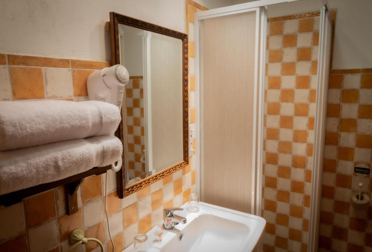 Posada Pena Pintada By Vivere Stays Cercedilla Eksteriør bilde
